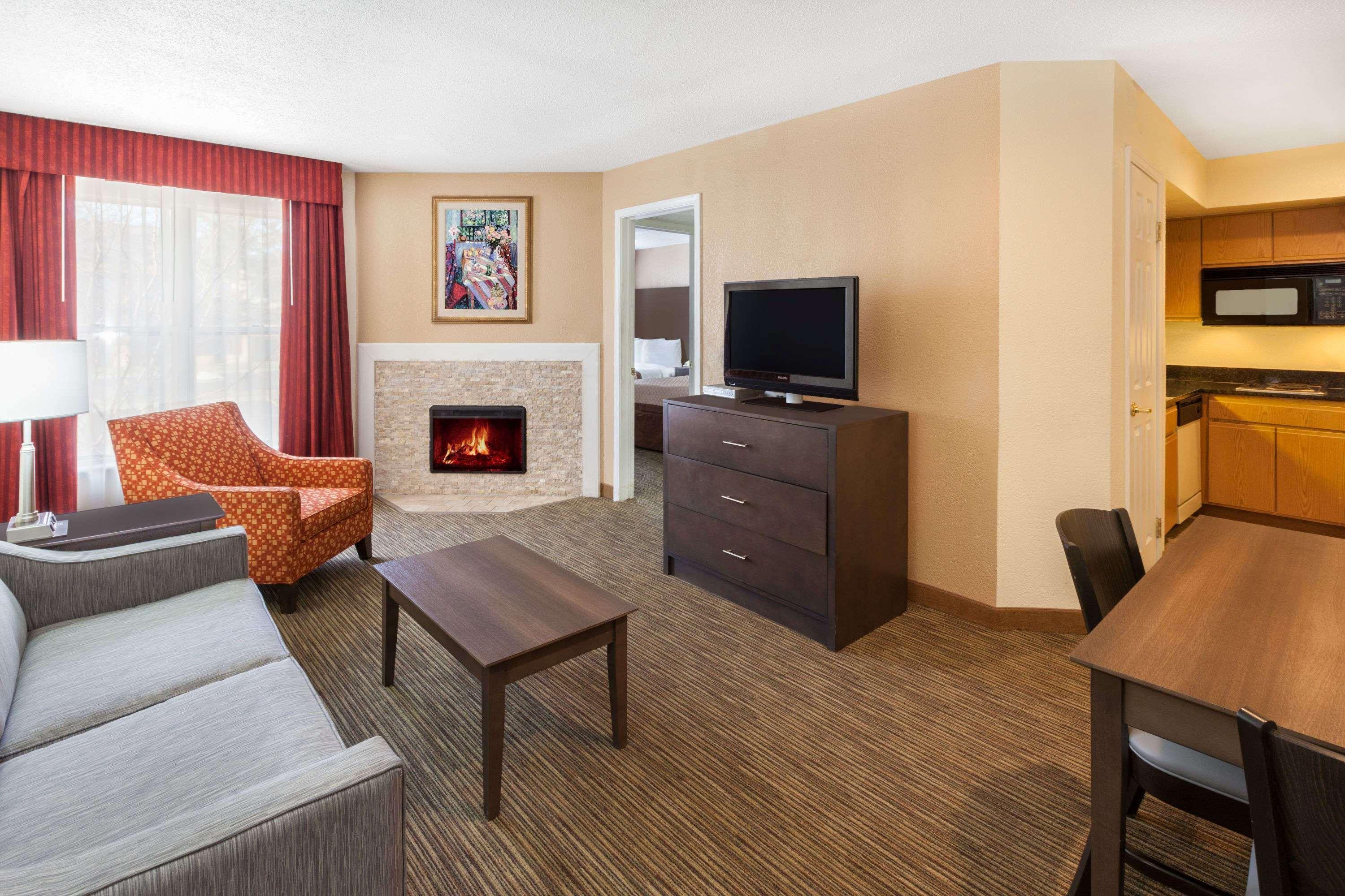 Affordable Suites Of America Detroit-Warren Exterior foto